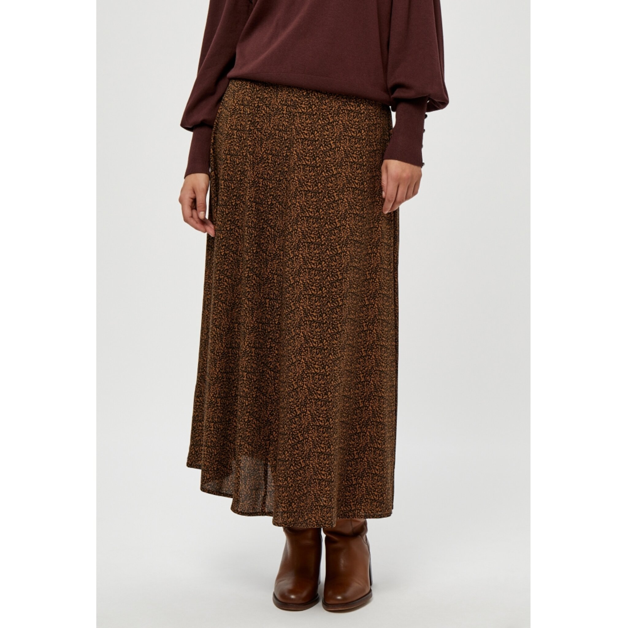 Julianna Sandy Skirt