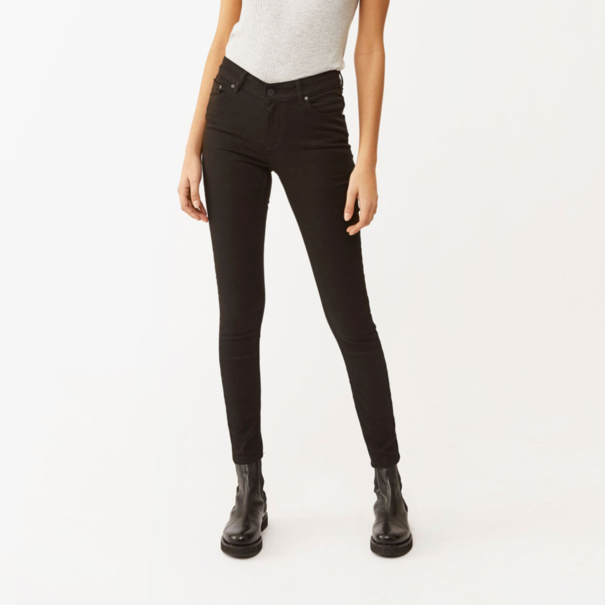 Julie Jeans