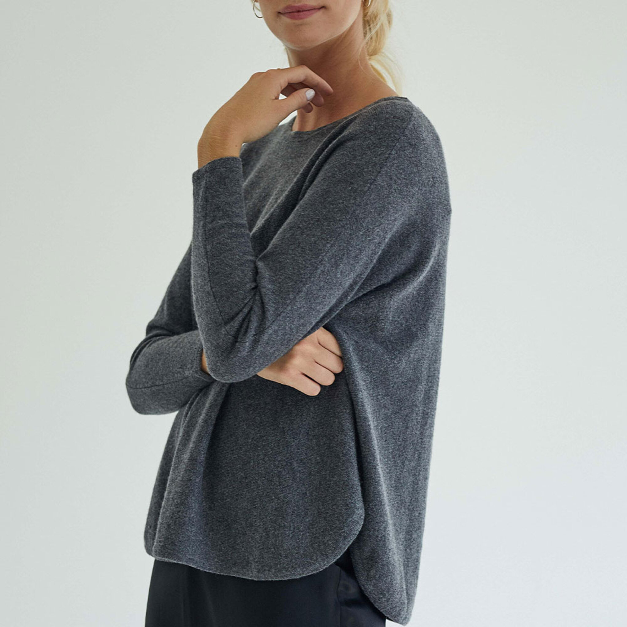 Cashmere Curved Sweater